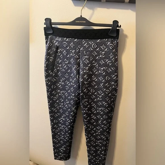 Authentic Louis Vuitton Black and Grey Monogram Leggings Rare Runway Size Medium - Picture 2 of 5